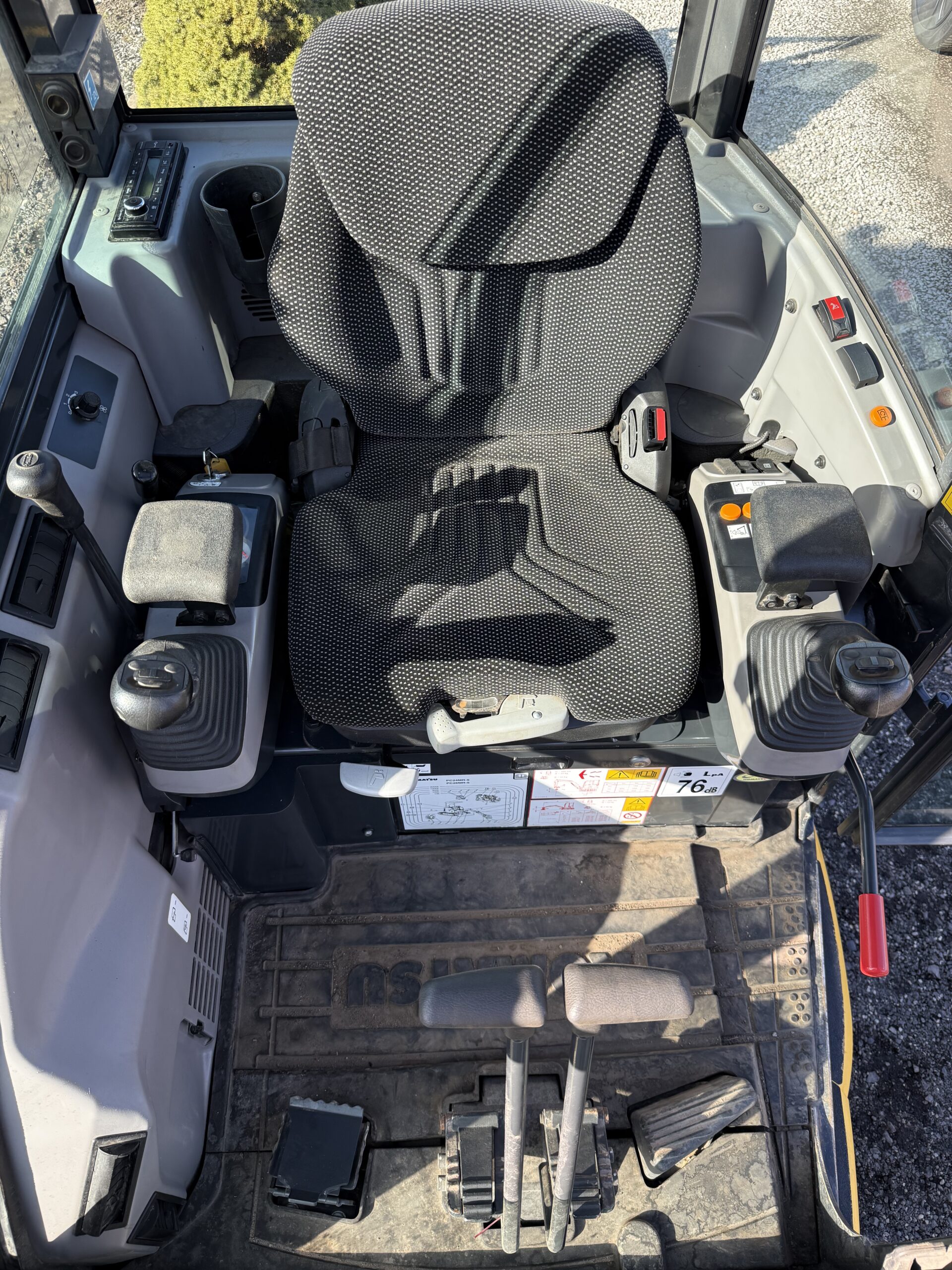 Komatsu_PC26MR-5_2023_gebrauchter_minibagger_2685