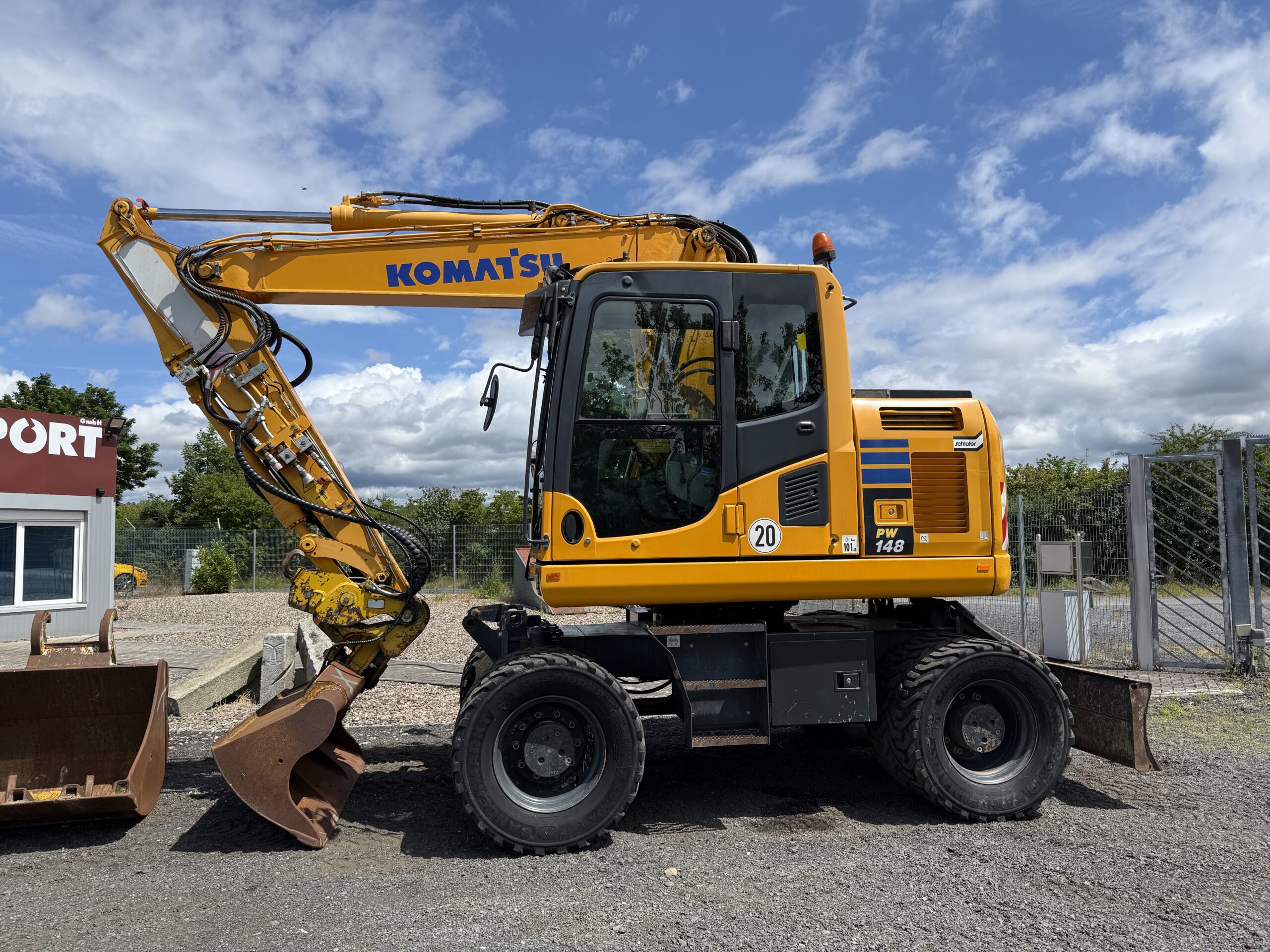 komatsu_pw148-10_2015_gebrauchter_mobilbagger_6016