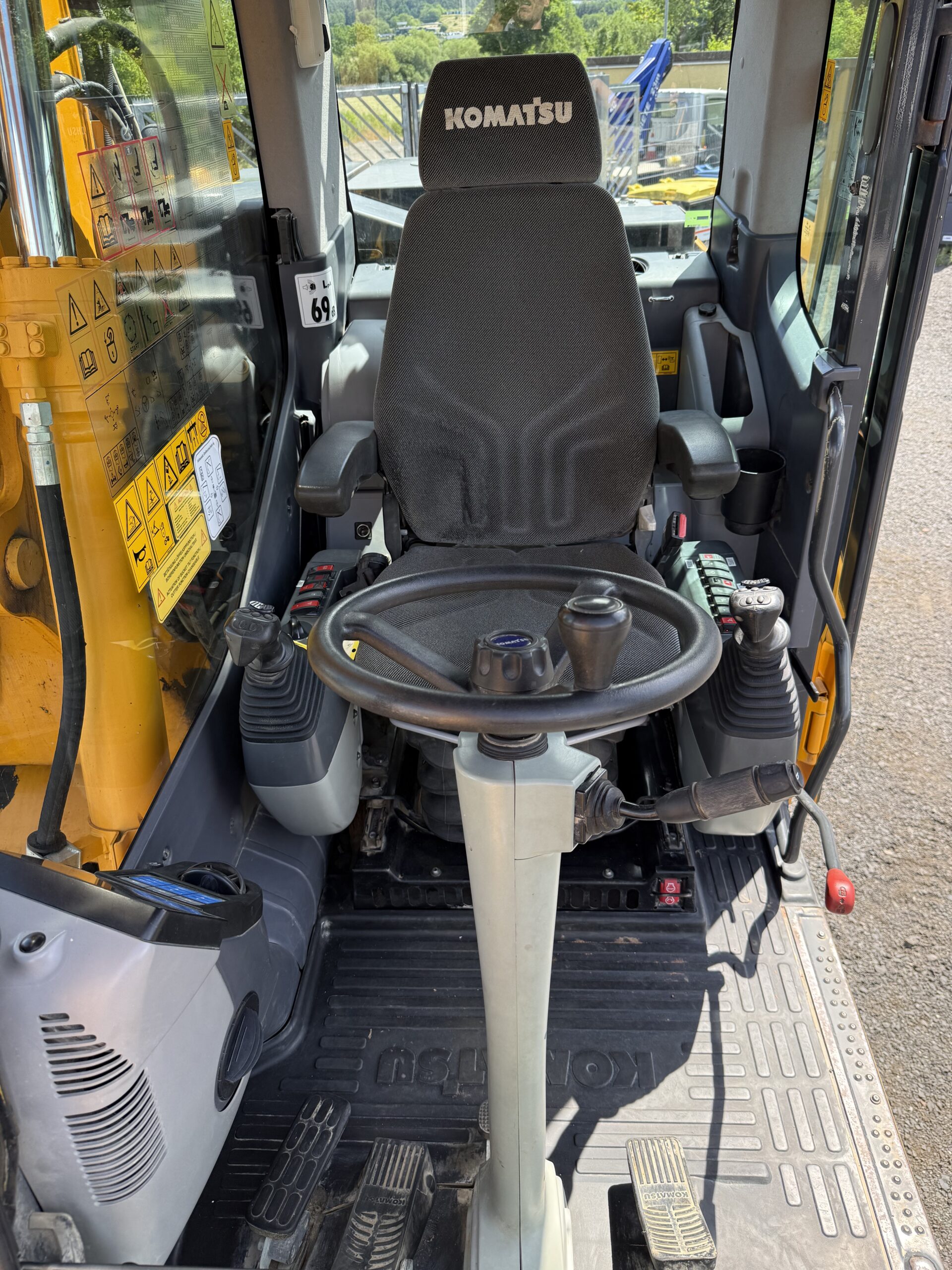 komatsu_pw148-10_2015_gebrauchter_mobilbagger_6033