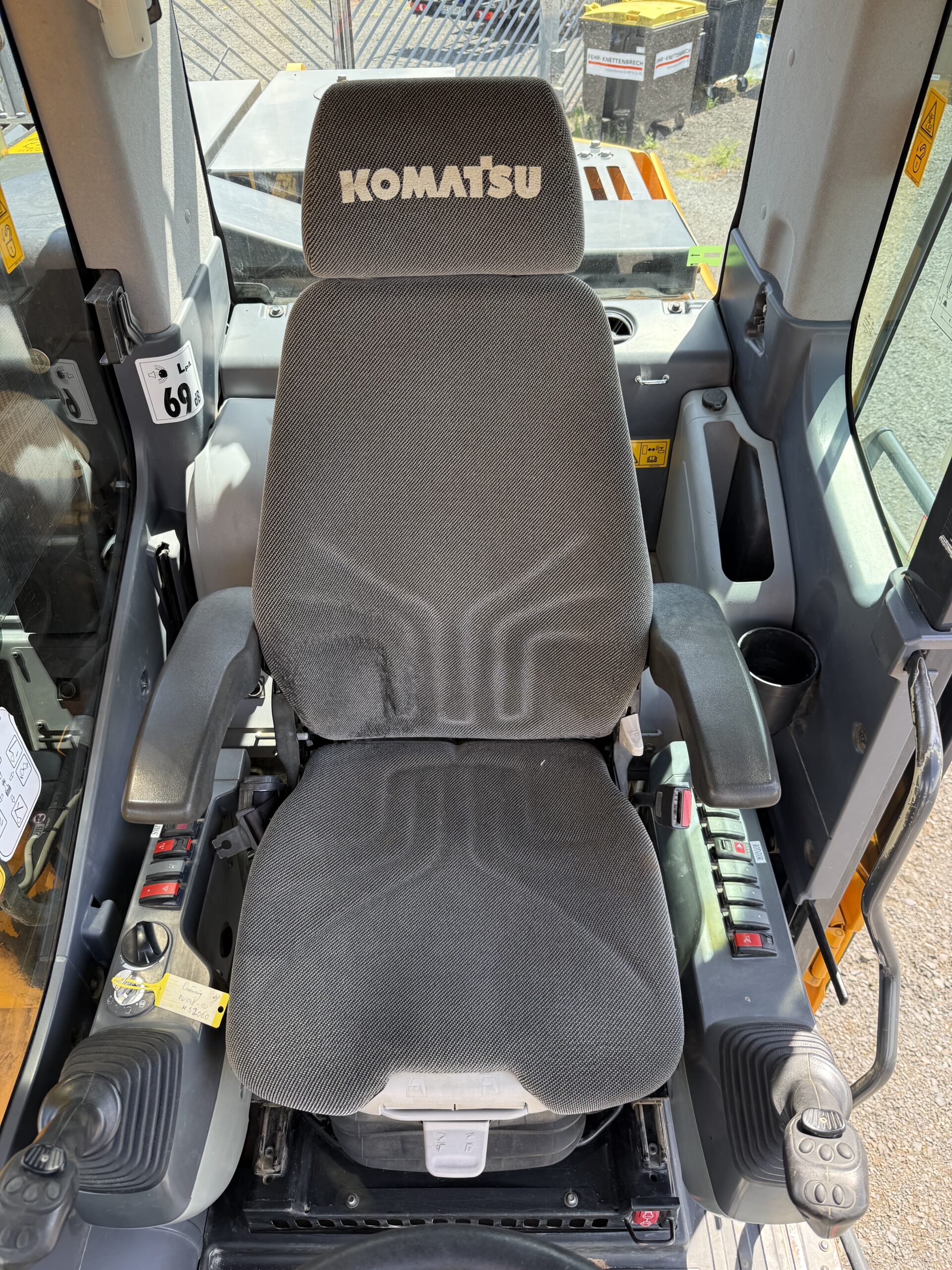 komatsu_pw148-10_2015_gebrauchter_mobilbagger_6034