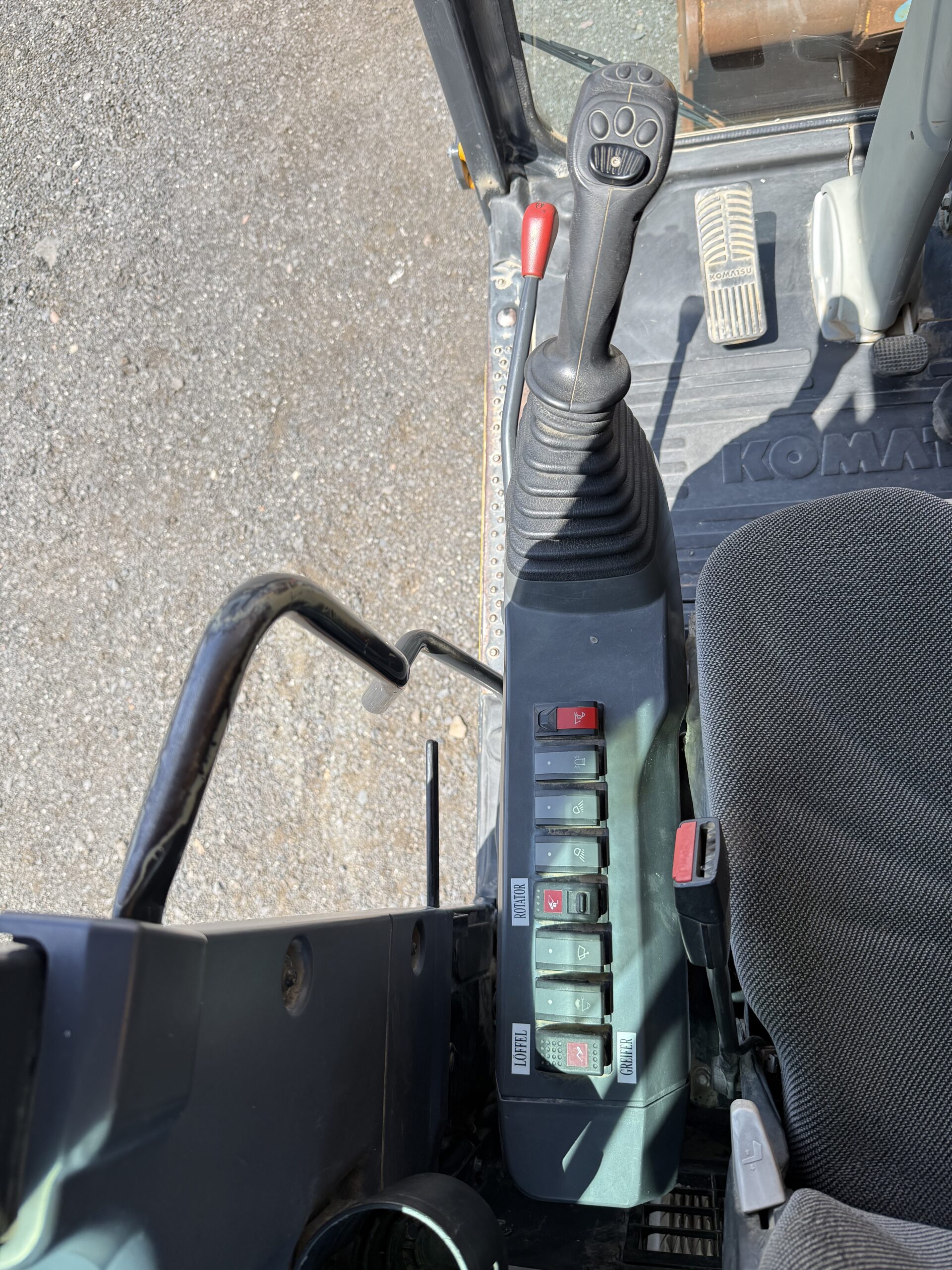 komatsu_pw148-10_2015_gebrauchter_mobilbagger_6037