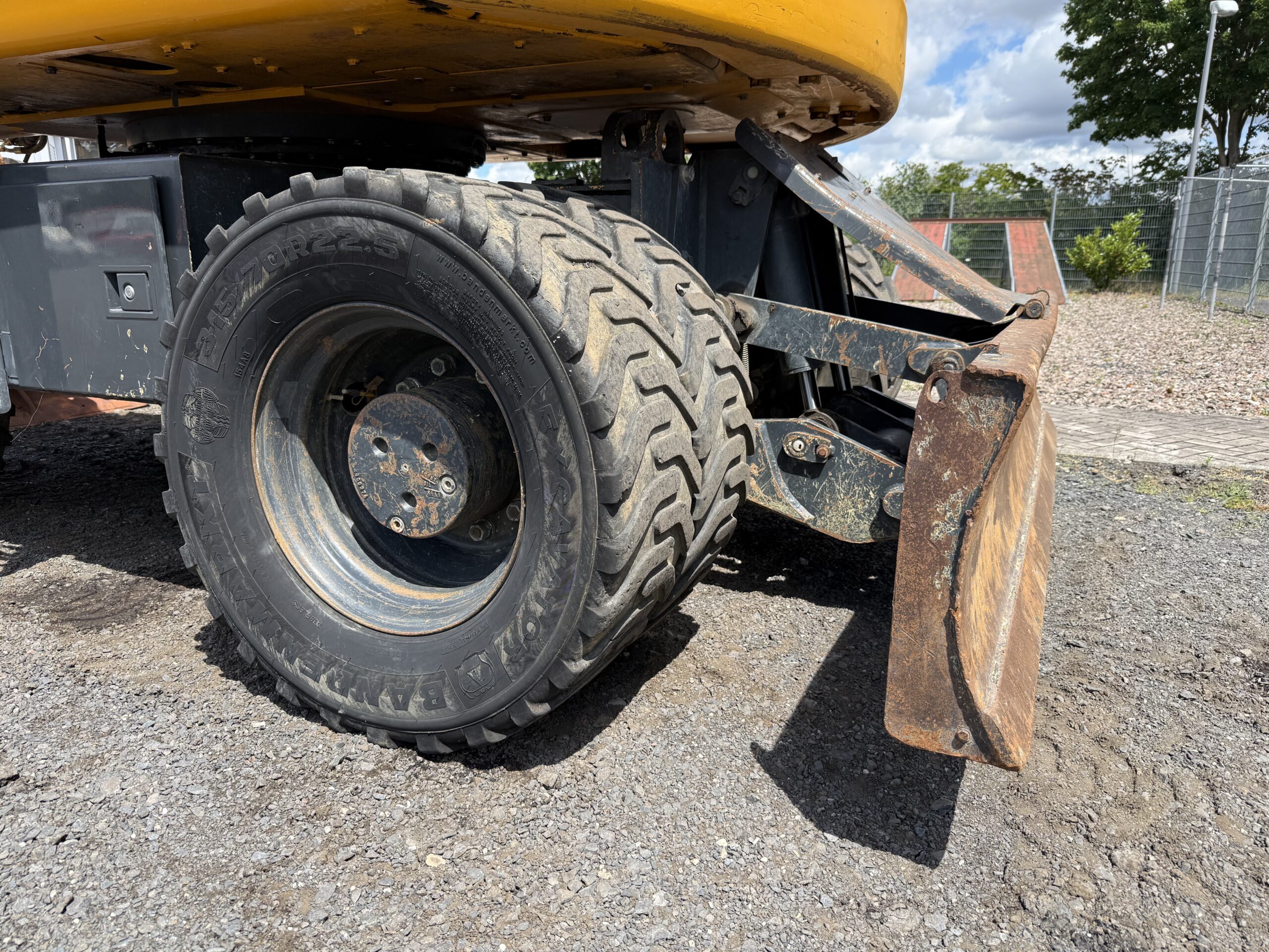 komatsu_pw148-10_2015_gebrauchter_mobilbagger_6046