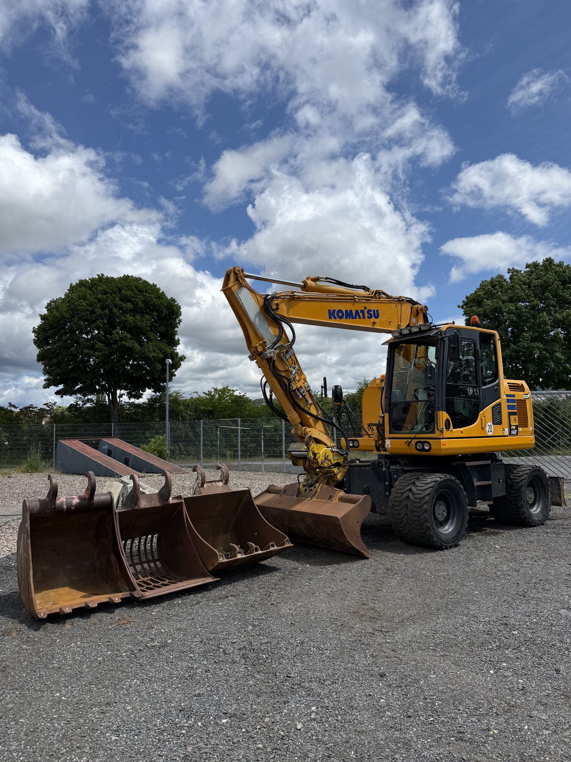 komatsu_pw148-10_2015_gebrauchter_mobilbagger_6056