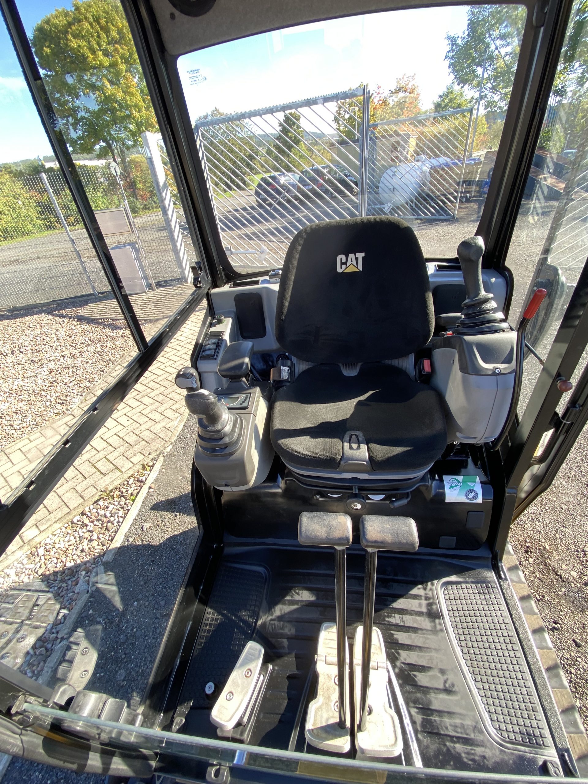 08_CAT_302.4D_Minibagger_gebraucht